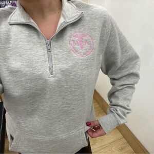 Gray medical assistant quarter zip